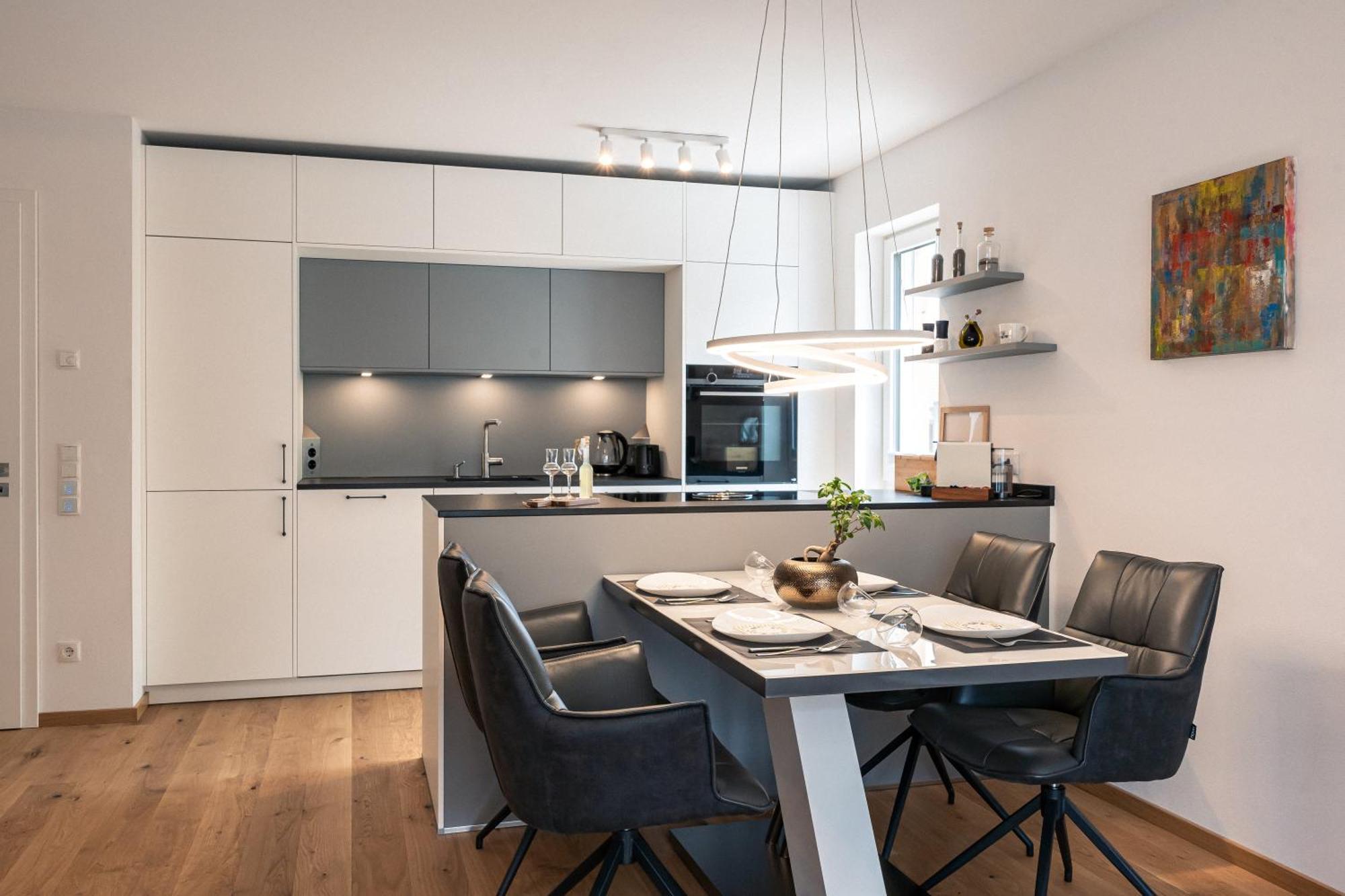 Alpdeluxe Smart Home - Balkon-Wanne-Tiefgarage-Bbq Kolbermoor Exterior photo